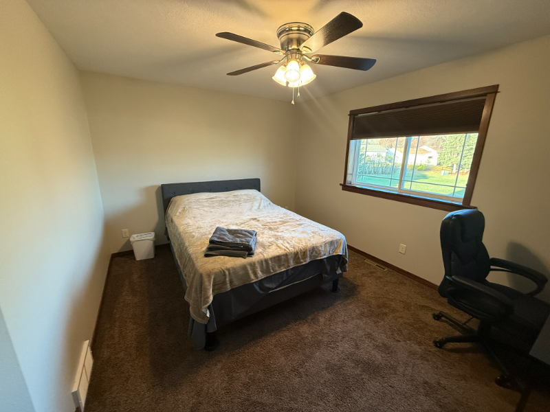 1311 Camelot Drive - Photo 2 of 17