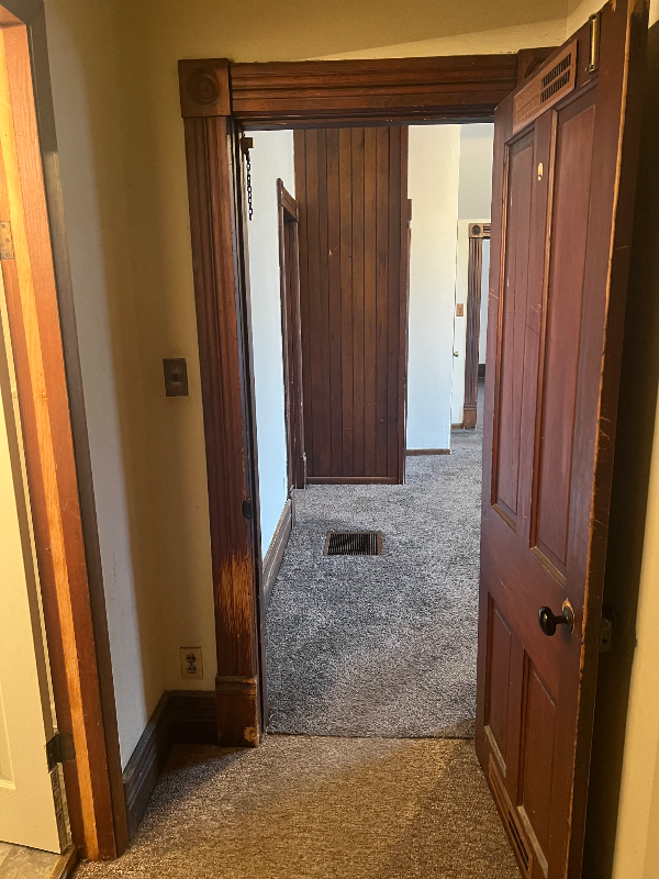 301 E Tiffin St #301 - Photo 3 of 9