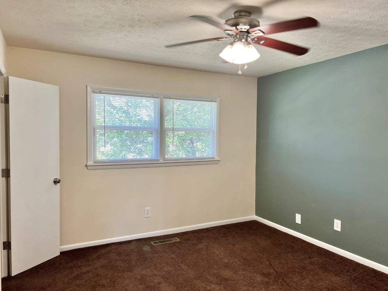 Oak Park Townhomes - Photo 2 of 18