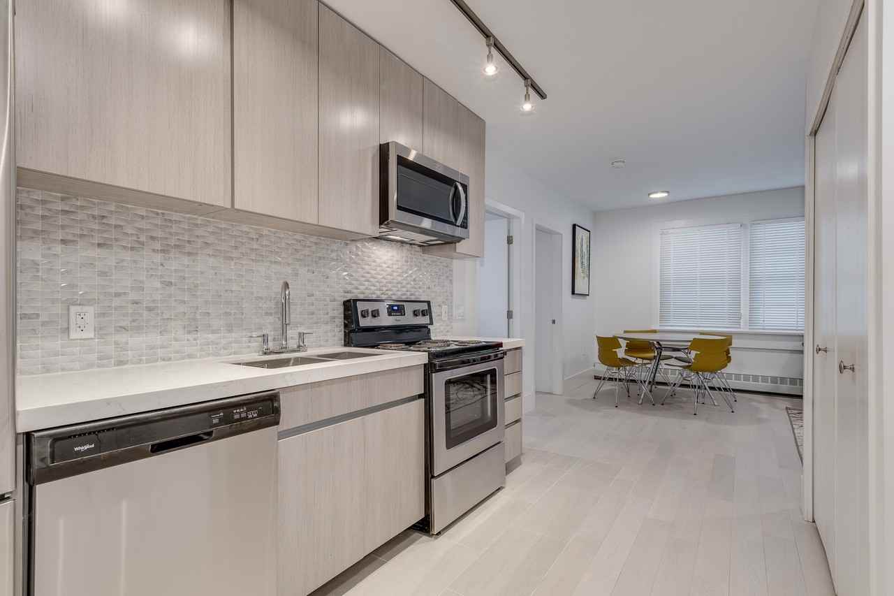 1425 Haro Street - Photo 3