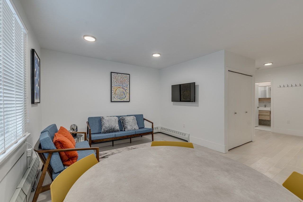 1425 Haro Street - Photo 4