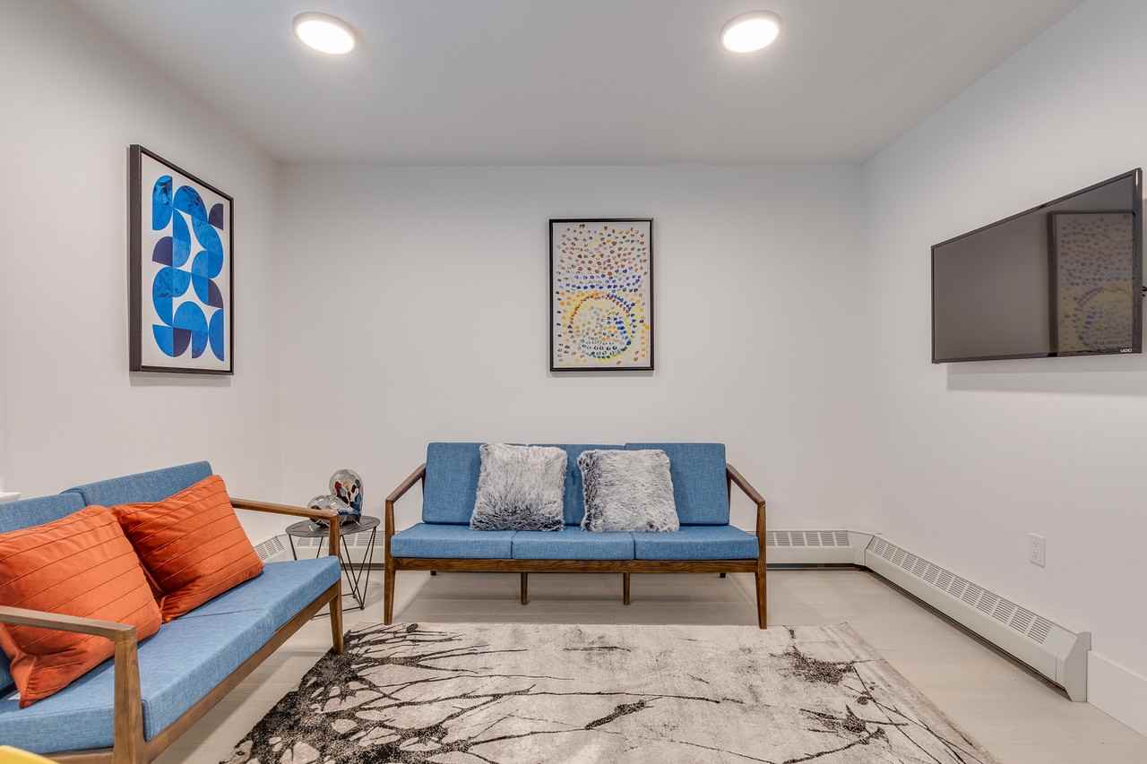 1425 Haro Street - Photo 6