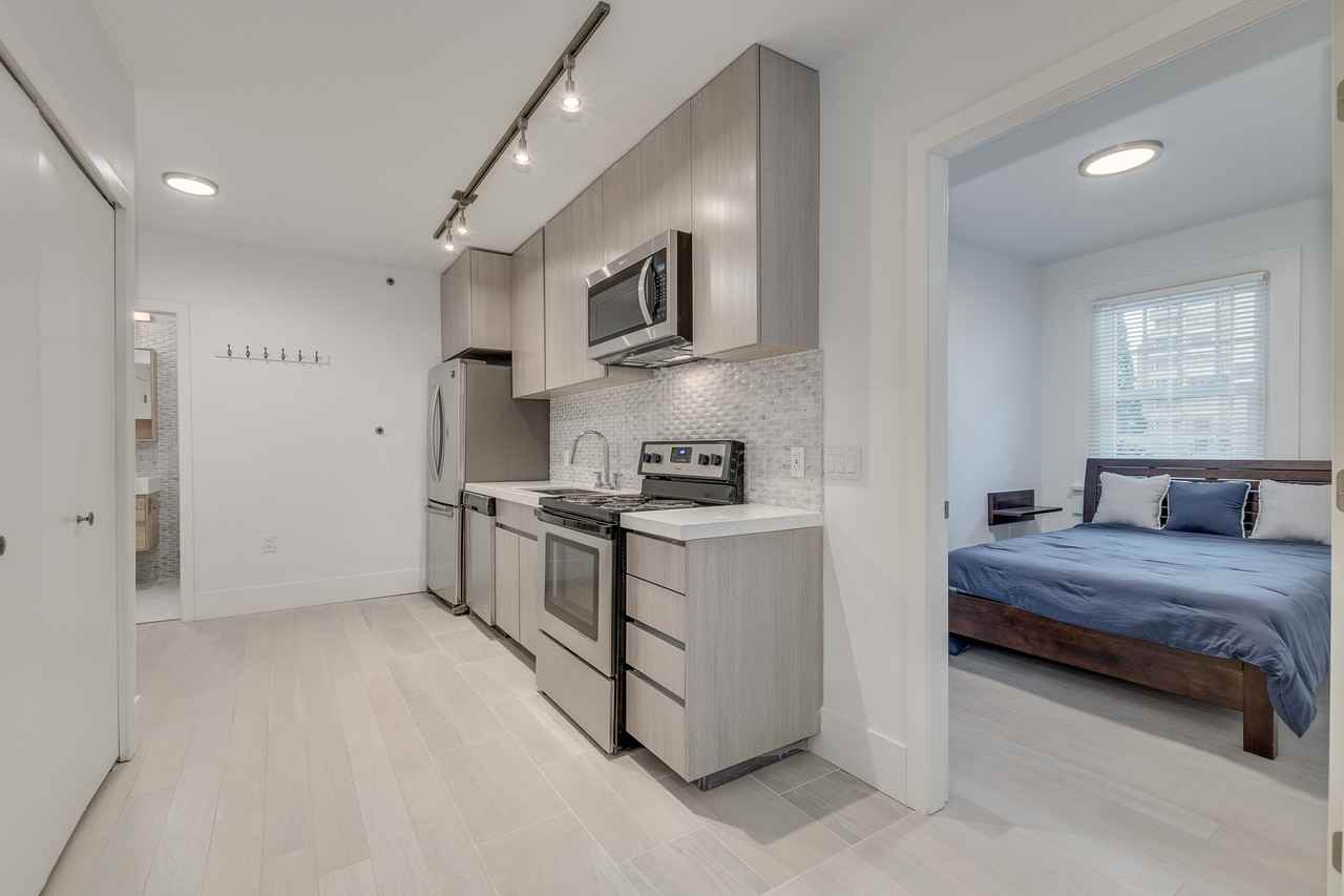 1425 Haro Street - Photo 8