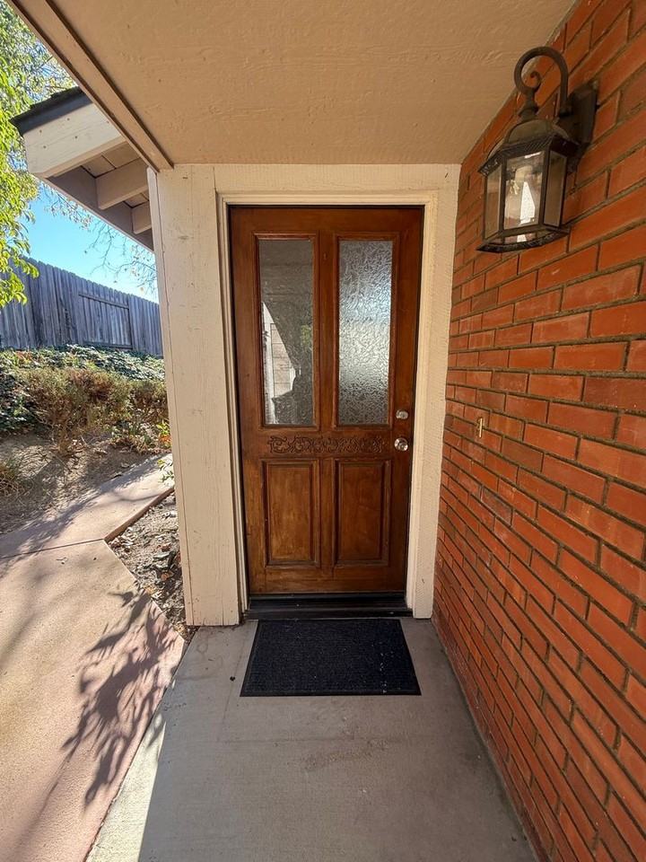 2458 Chiquita Ln - Photo 2 of 19