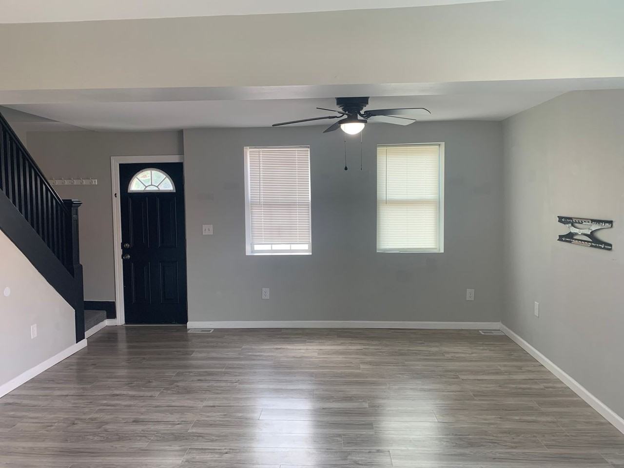 434 Salem Ave - Photo 2 of 21