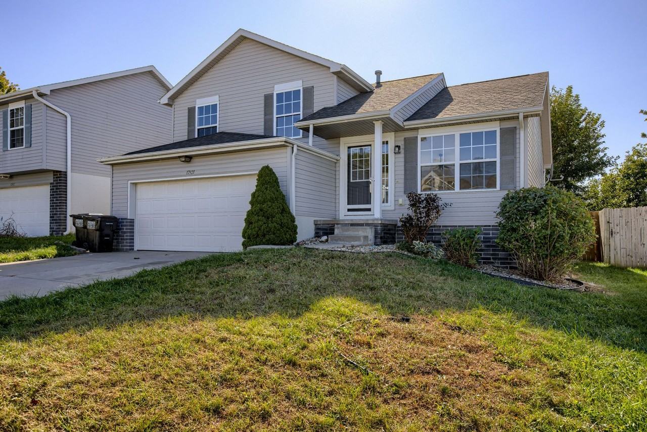 17821 Lillian St - Photo 2 of 26