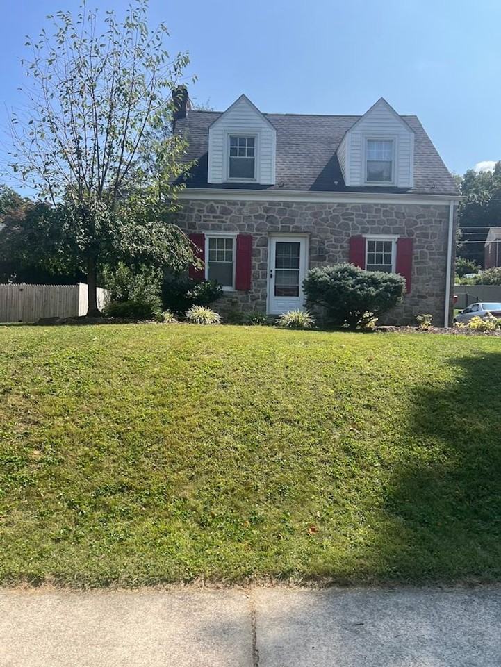 9 Beechwood Dr - Photo 2 of 20