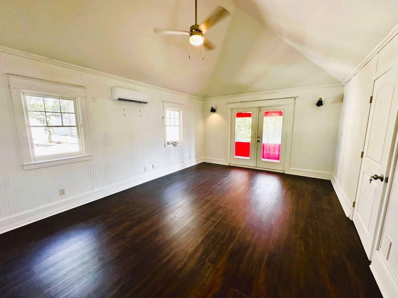 610 Lake Dot Cir - Photo 3 of 12