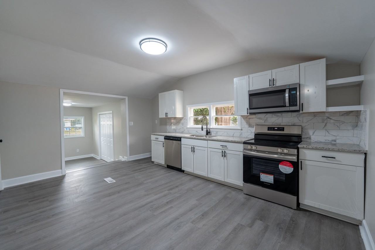 1001 S Layton Ave - Photo 7 of 23