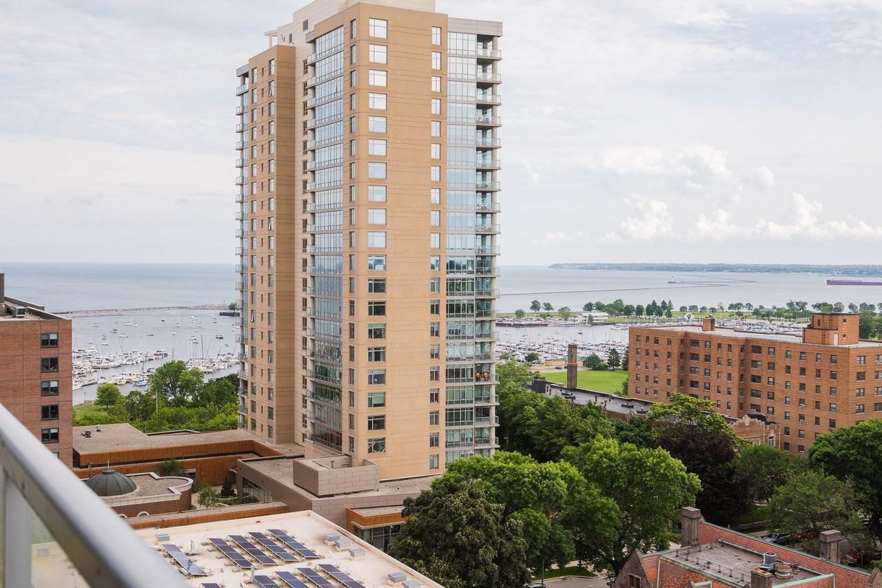 1840 North Farwell Avenue #1213 - Photo 6 of 38