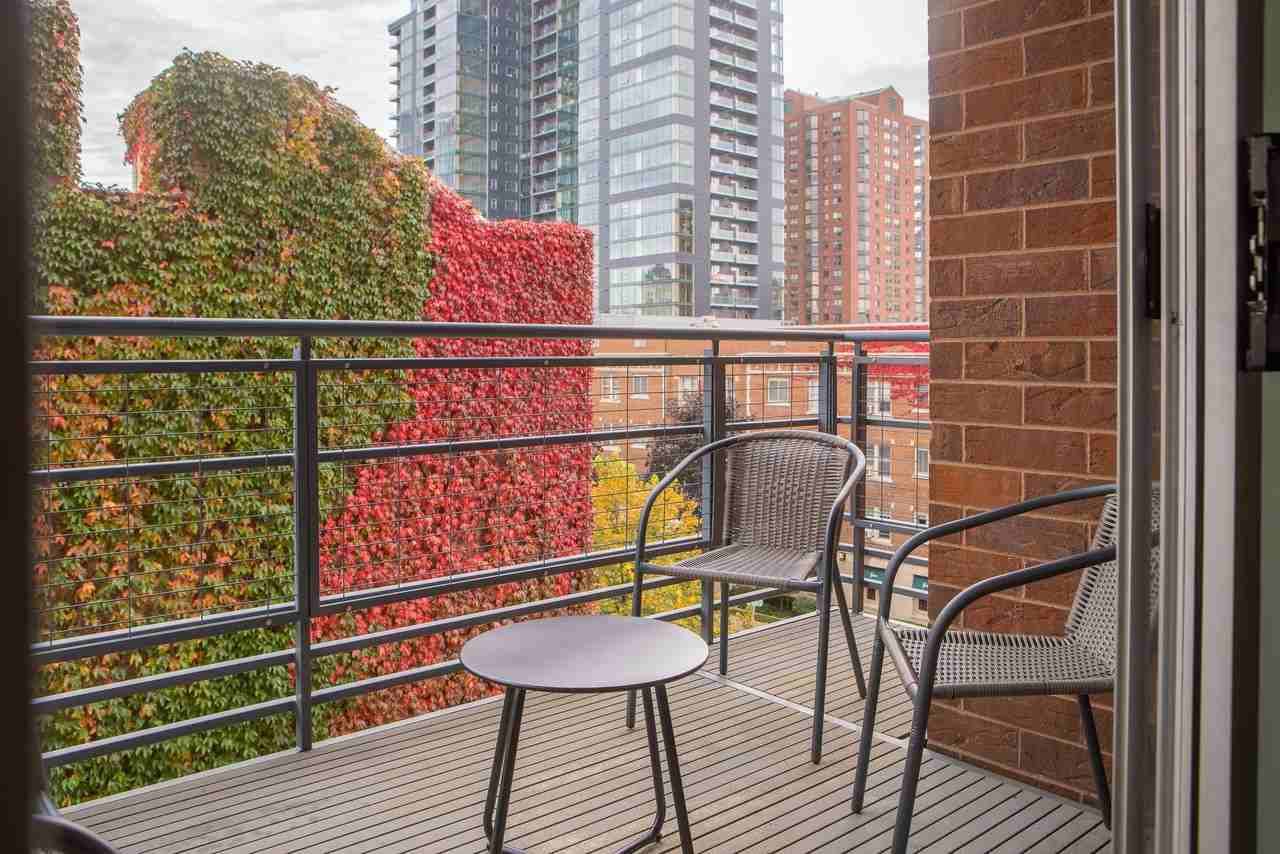 1040 North Cass Street #306 - Photo 7 of 35