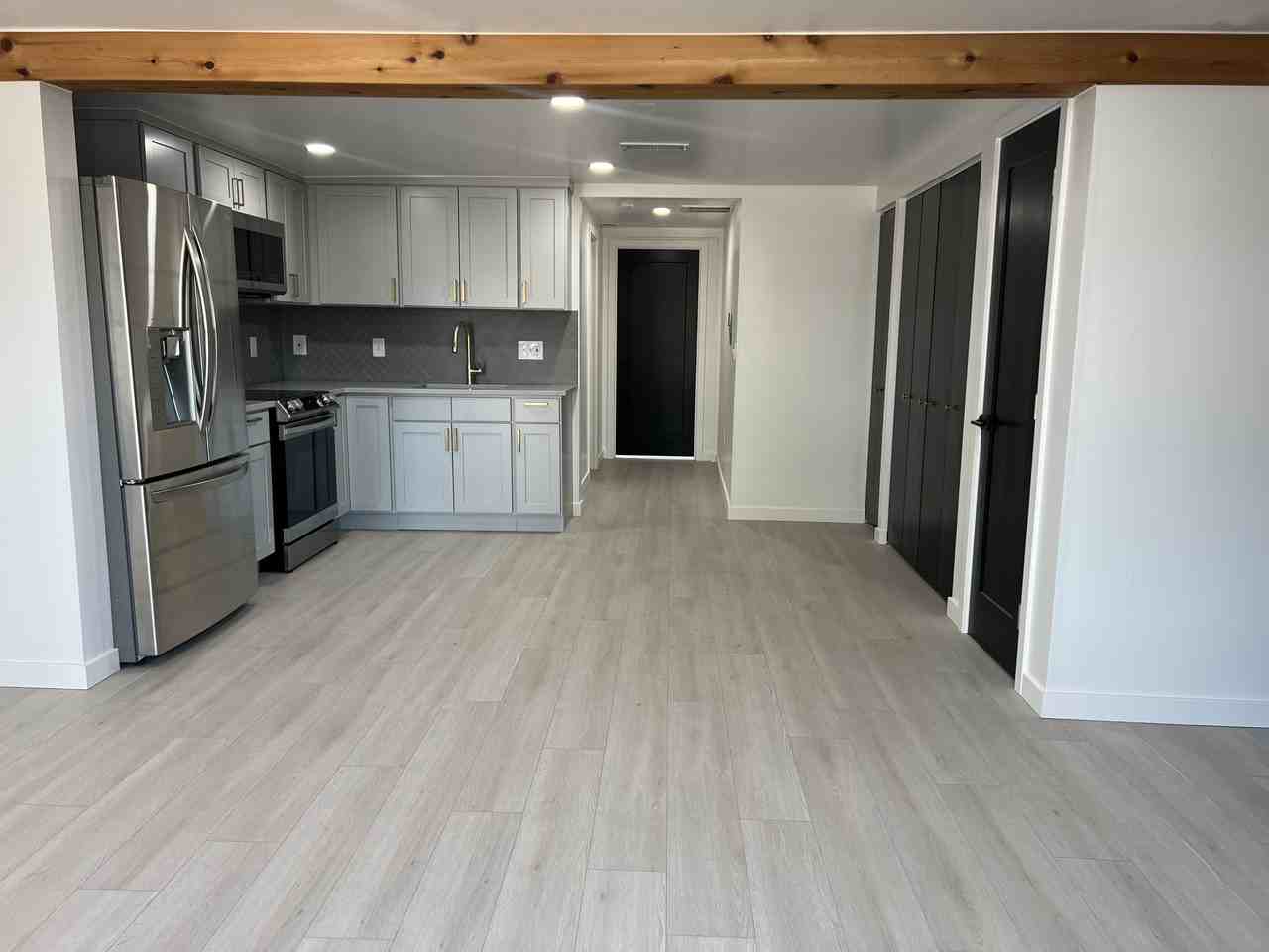 2363 S Decatur St #B - Photo 4 of 16