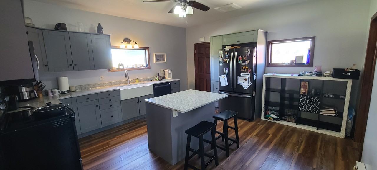 6484 W 250 S #NA - Photo 2 of 7