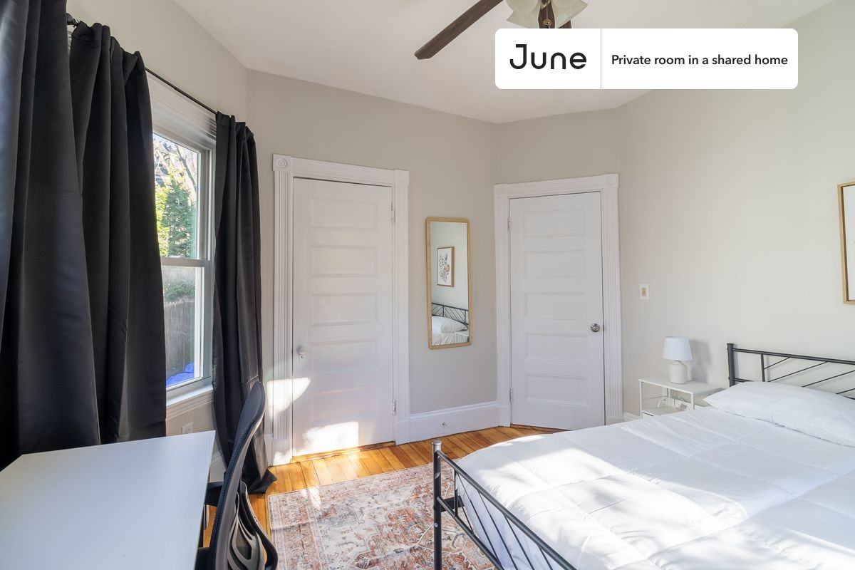 41 Brook St #B - Photo 4 of 14