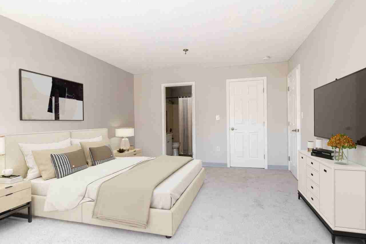 Ship's Watch Apartments - Photo 5 of 14