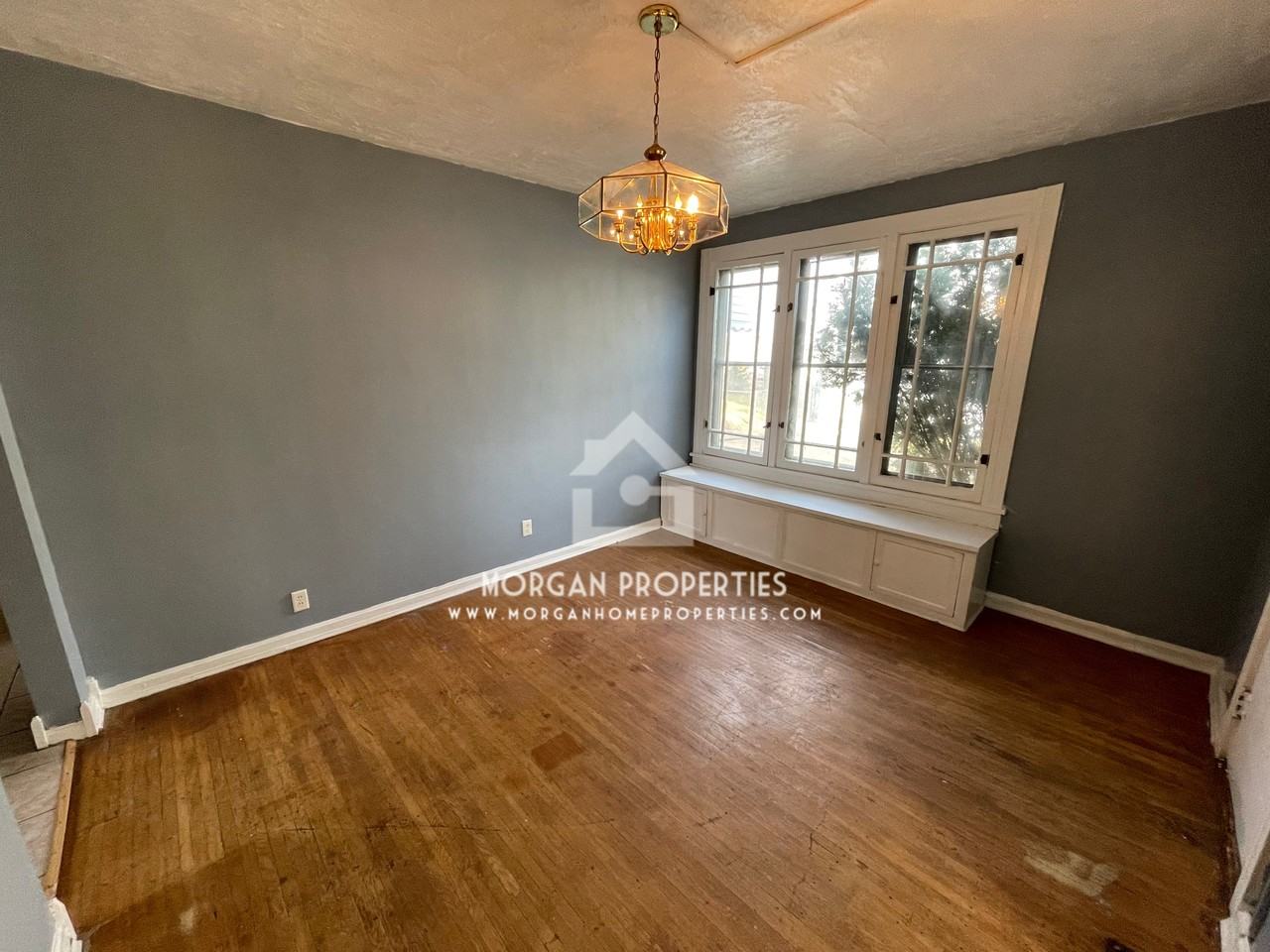 336 West 7th Street - Photo 3 of 7