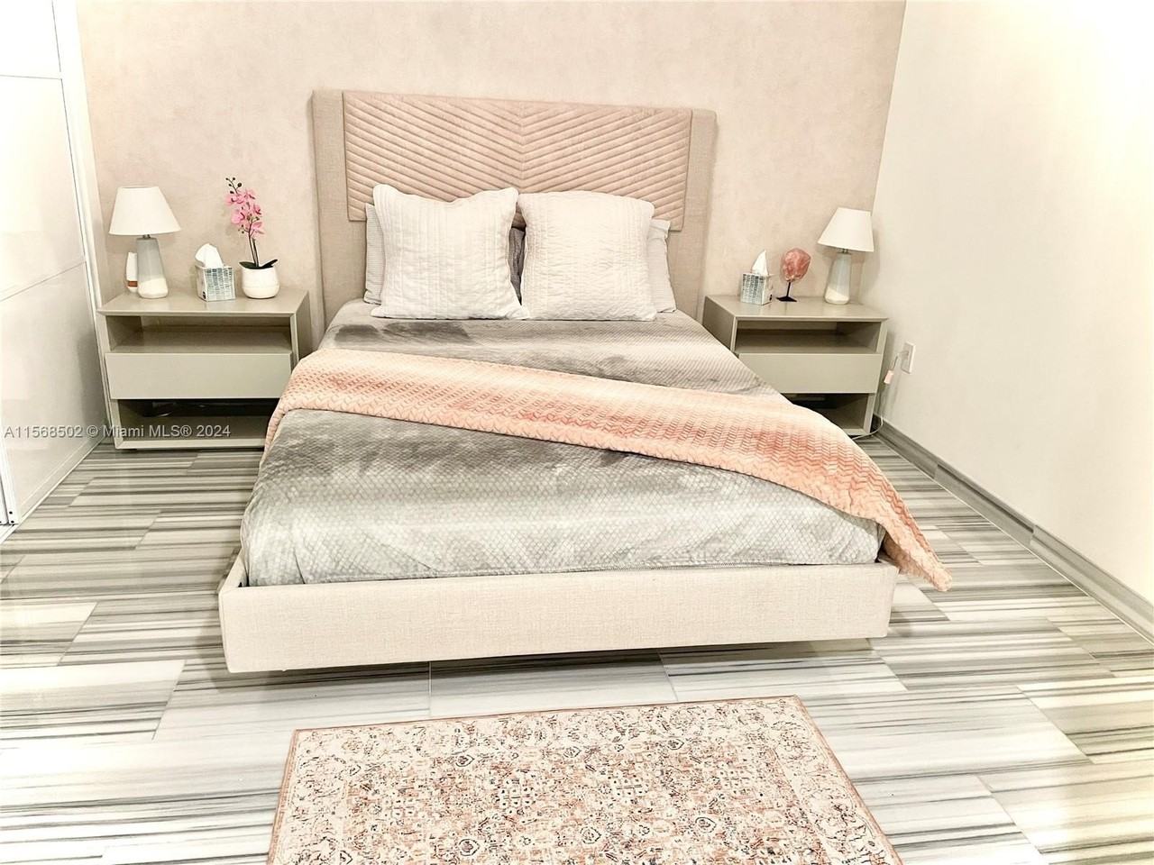 1830 S Ocean Dr #3812 - Photo 4 of 20