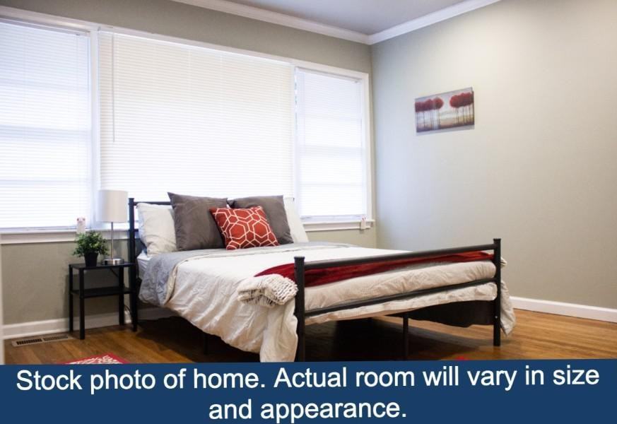 Custer Ave Se - Photo 3 of 4