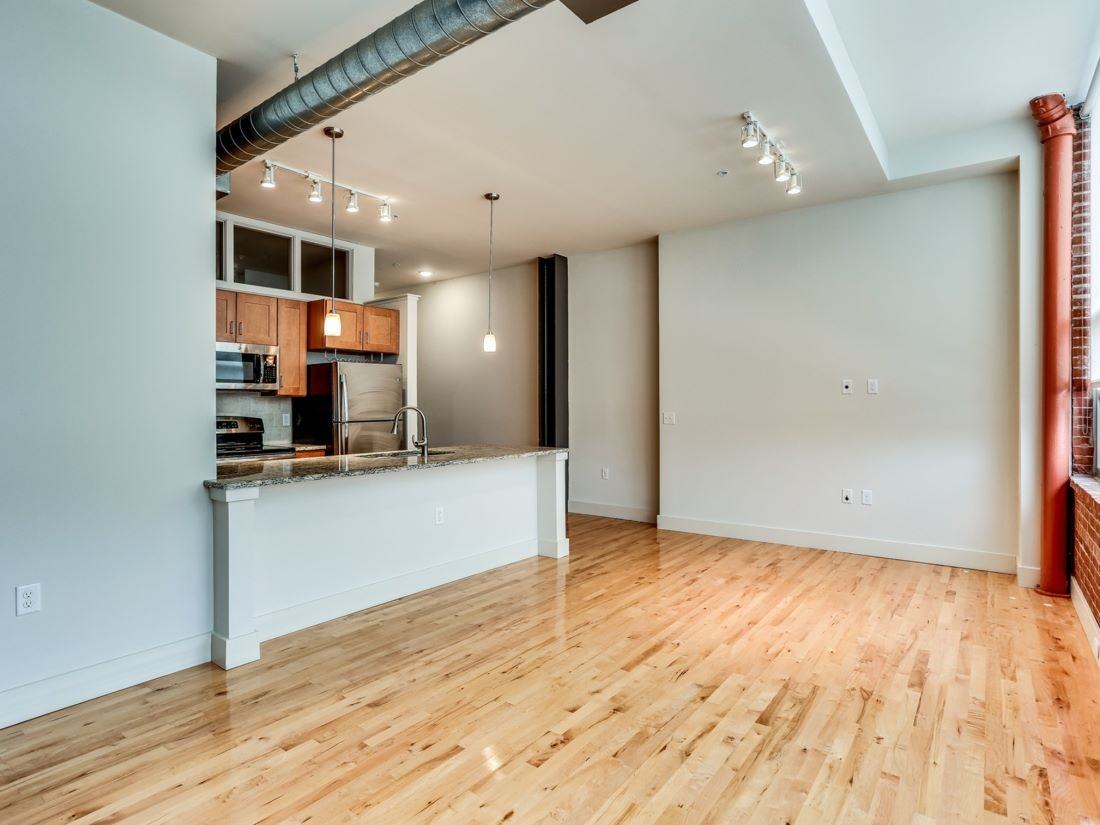 Lancaster Lofts Apartments - Photo 6 of 25