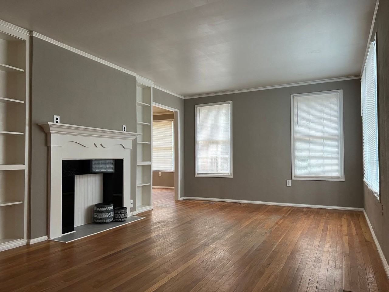 1400 S Taylor St - Photo 2 of 10