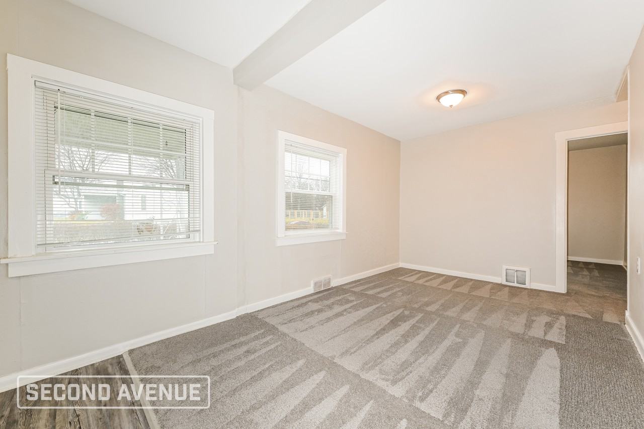 137 Baker Rd - Photo 5 of 28