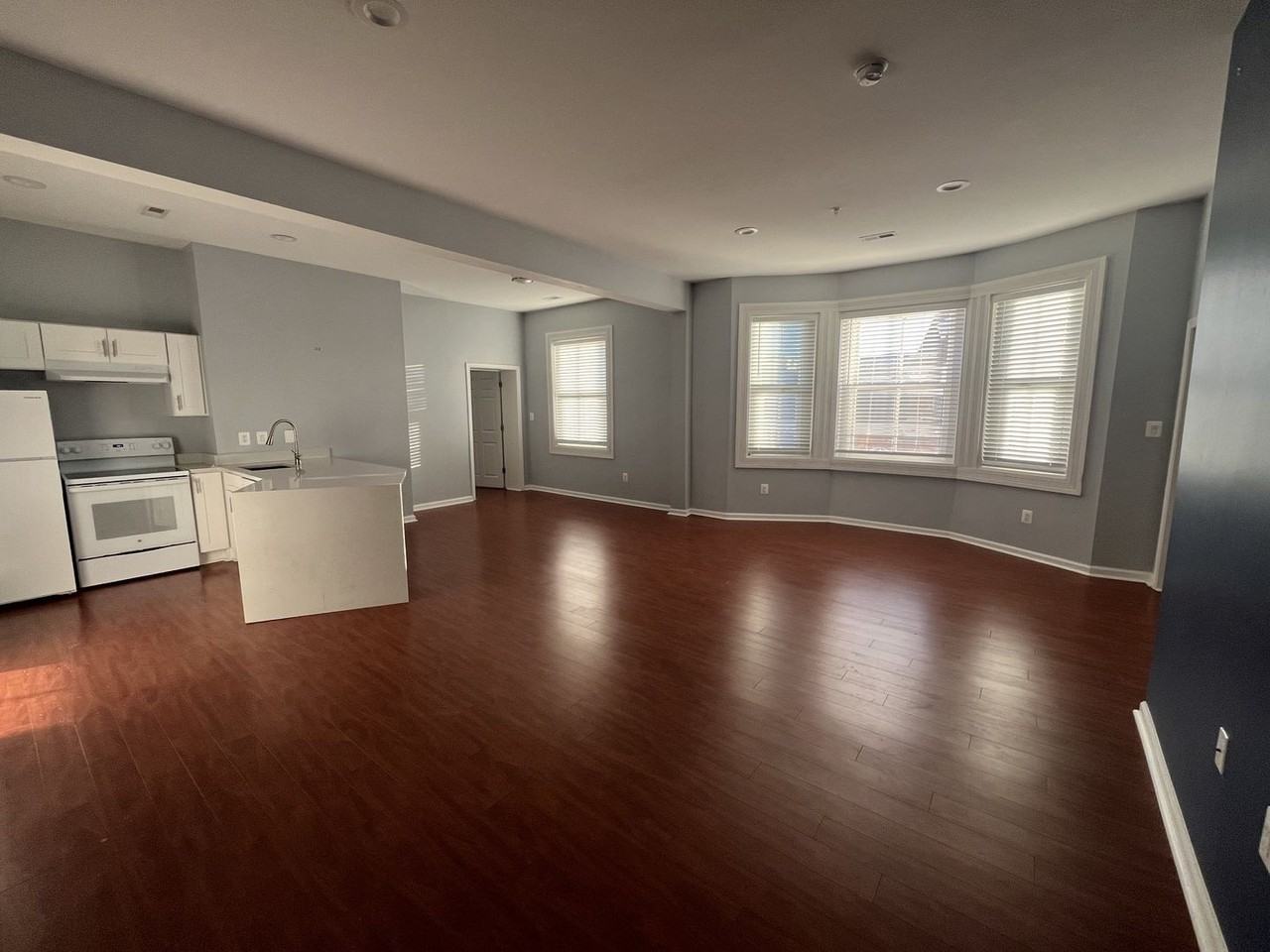 The Aria - Photo 5 of 50