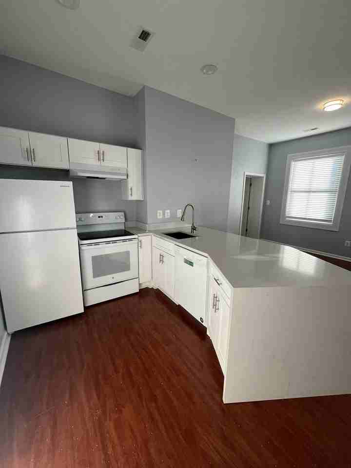 The Aria - Photo 6 of 50