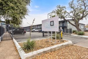 featured image of 4719 Harmon Ave