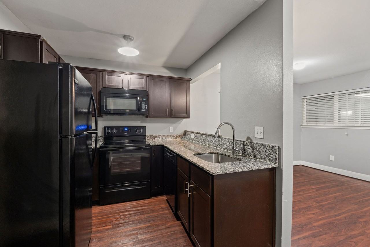 Harmon Square - Photo 5 of 19