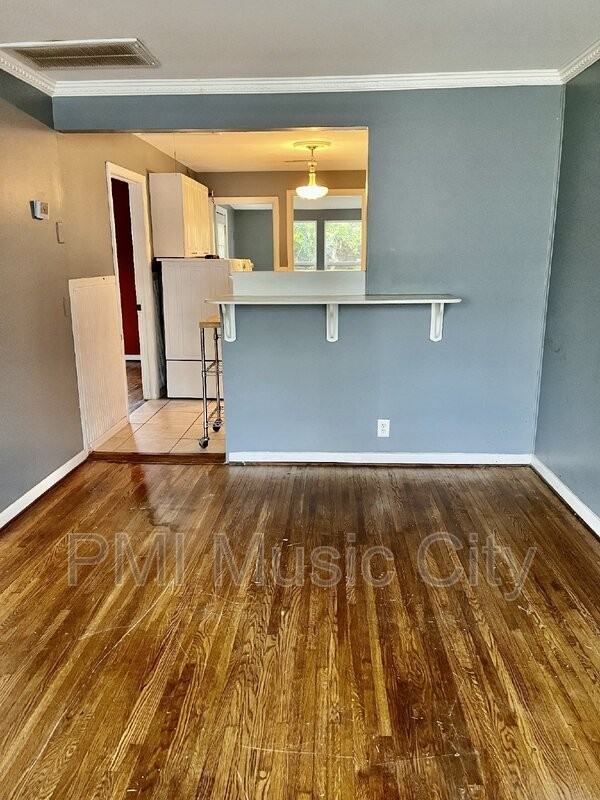 1208B Kirkwood Ave - Photo 3 of 16