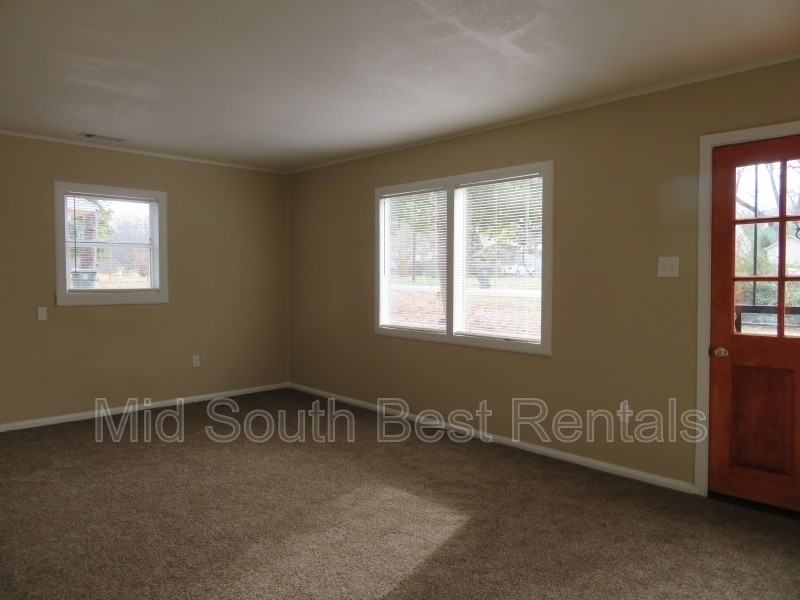 886 Carrolton Rd - Photo 2 of 7