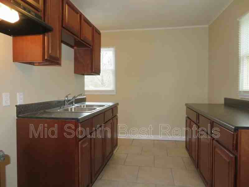 886 Carrolton Rd - Photo 3 of 7