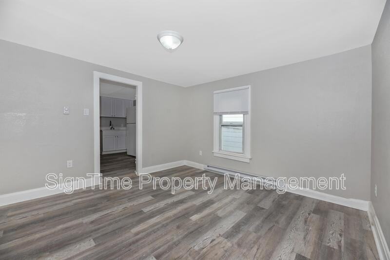 531 Salem Ave #1 - Photo 6 of 36