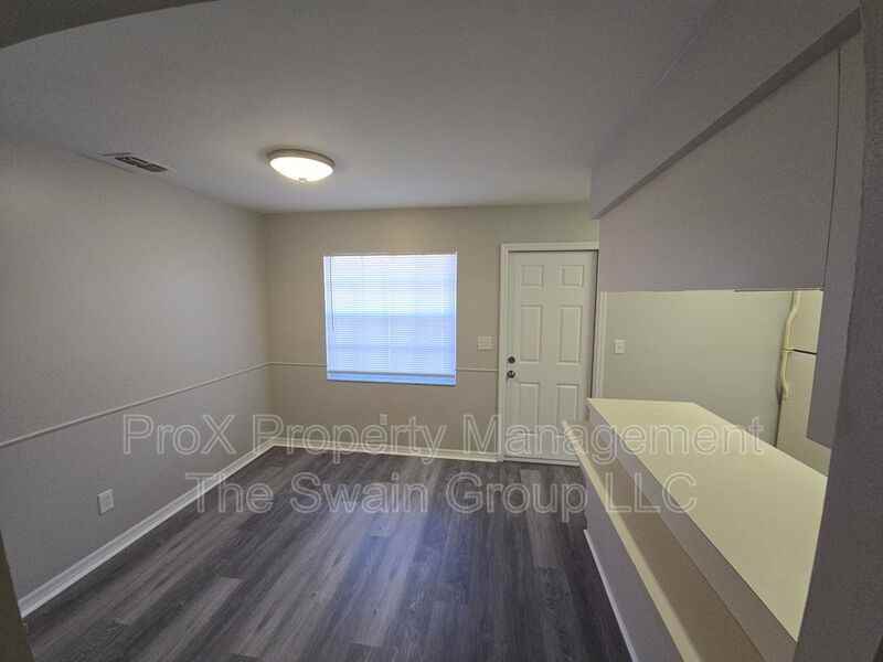 176 Rebecca Dr Ne - Photo 5 of 12