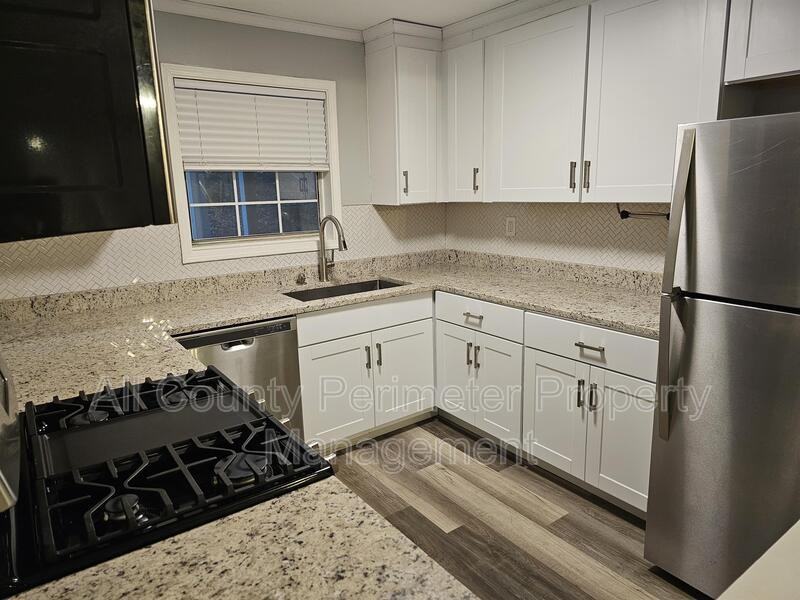 1307 Natchez Trce - Photo 2 of 11