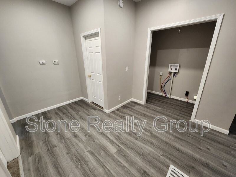 2424 Cleveland Ave - Photo 3 of 10