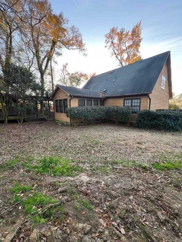 1113 Highview Ave - Photo 4 of 31