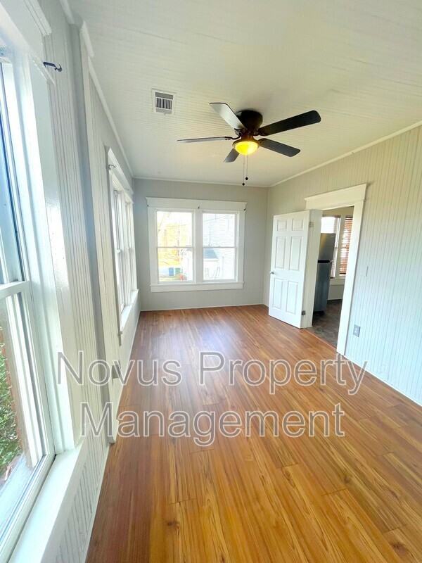 405 Bradley St #D - Photo 6 of 18