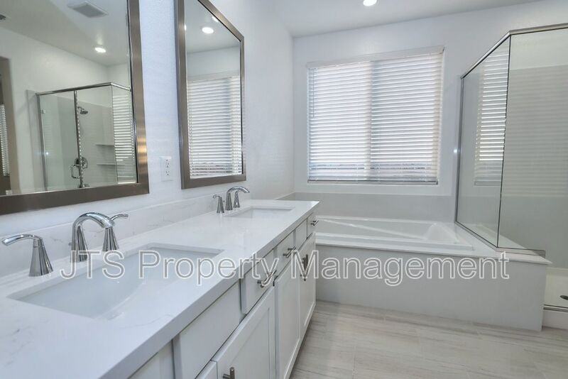 4364 Greenshank Cir - Photo 5 of 41