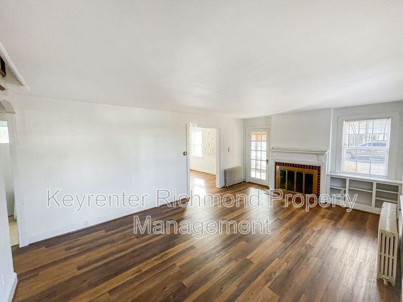 701 Maple Ave - Photo 2 of 16