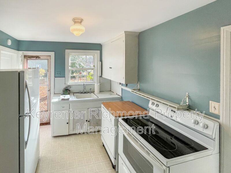 701 Maple Ave - Photo 6 of 16