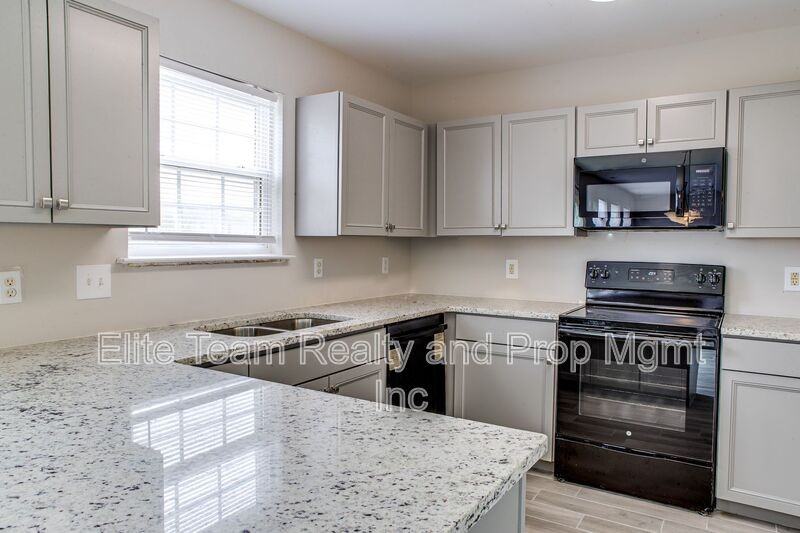 2035 Speedwell Ct - Photo 3 of 31