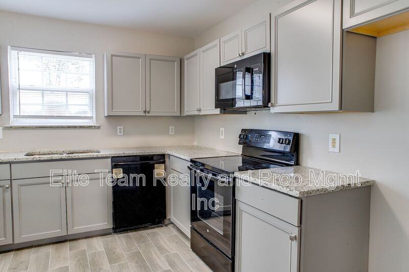 2035 Speedwell Ct - Photo 5 of 31
