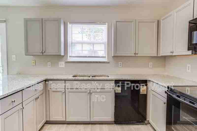 2035 Speedwell Ct - Photo 6 of 31