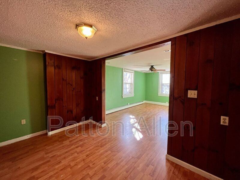 130 Edwin Pl #5 - Photo 7 of 16