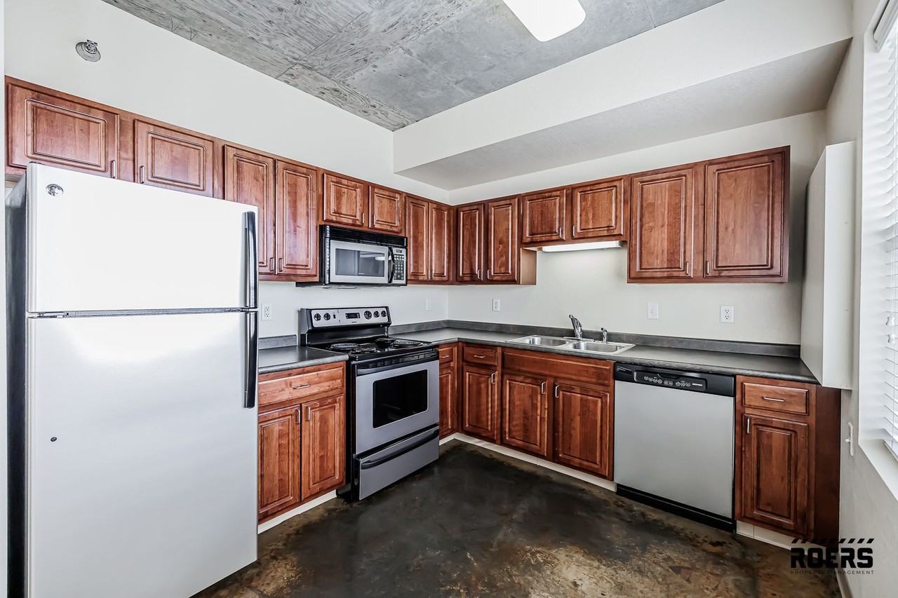 1919 Flats - Photo 3 of 50