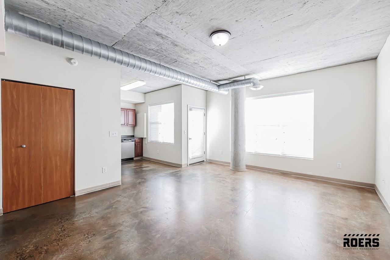 1919 Flats - Photo 7 of 50