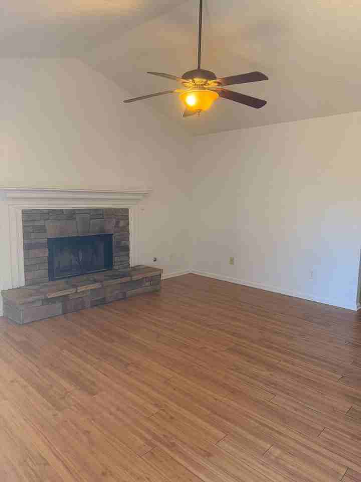 5164 Sagewood Dr - Photo 3 of 18