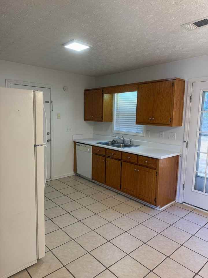 5164 Sagewood Dr - Photo 6 of 18