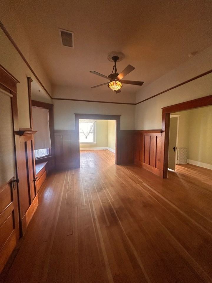 318 F St - Photo 6 of 18